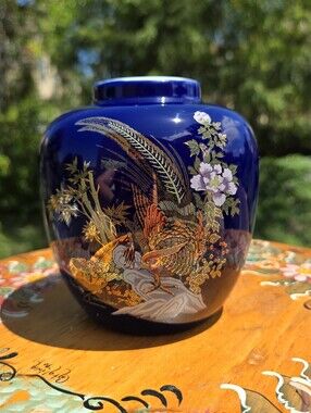 Vintage Japanese Cobalt‎ Blue Porcelain Vase with Pheasants Melon Shaped